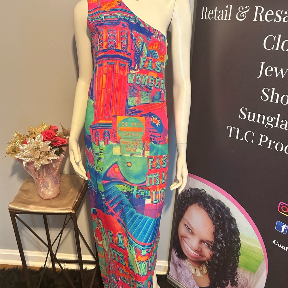 Vibrant One-Shoulder Graphic Maxi Dress
